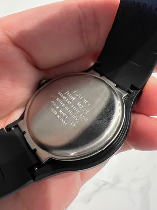 Reloj Casio Unisex Negro y Blanco