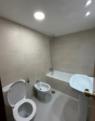 Zaragoza Servicio de limpieza  cuidado adultoM 12€