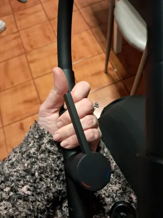 Rubinetto flessibile nero per lavello