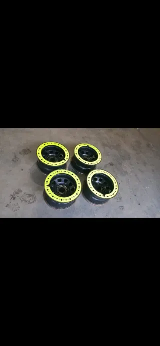 Llantas Desplazadas Jeep