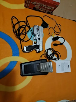 Avenger Pro Pistola Arcade + Pedal