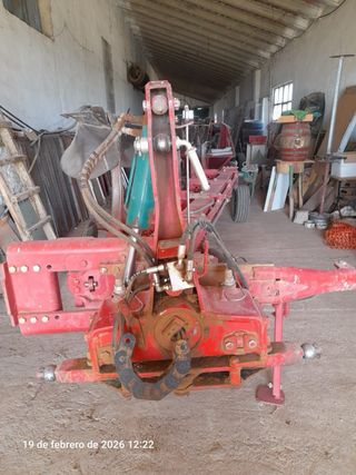 Arado pentasurco anchura variable Llamar 606693389