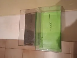 Dos urnas transparentes