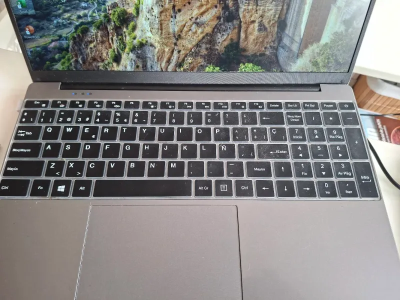 Portátil 15.6" con Office 2024 y Win 11 afbeelding 2