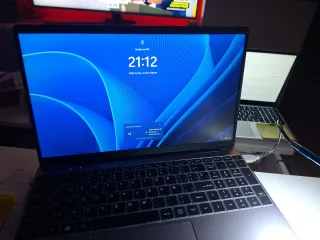 Portátil 15.6" con Office 2024 y Win 11