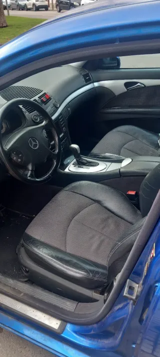 Mercedes-Benz Clase E320 año 2003 w 211