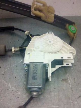 187773 8u0837461 elevalunas del izq audi q3 2.0 35