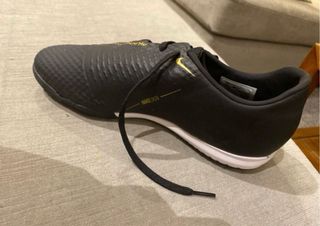 Bitas futbol Nike Phantom Venom Talla 40.5