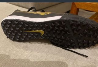 Bitas futbol Nike Phantom Venom Talla 40.5