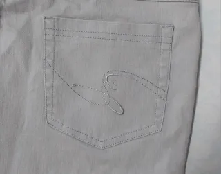 Pantalón color crema