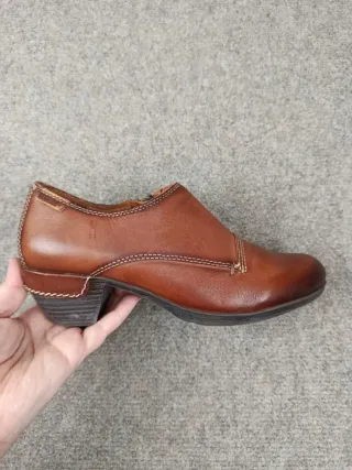 Zapatos de piel marrones Pikolinos