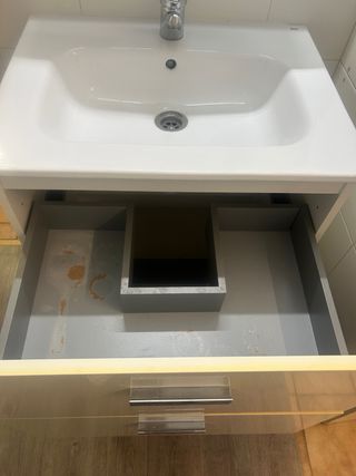 Mueble Lavabo Roca Blanco flotante.