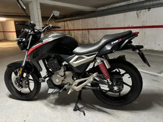 Moto MH NKZ 125cc Negra y Roja