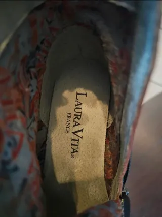 Tronchetti Laura Vita n.35