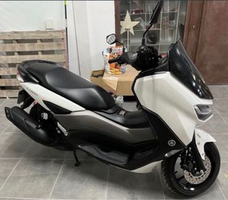Yamaha Nmax 125 Scooter Automática