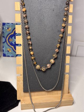 Conjunto de collares y pulsera pedreria