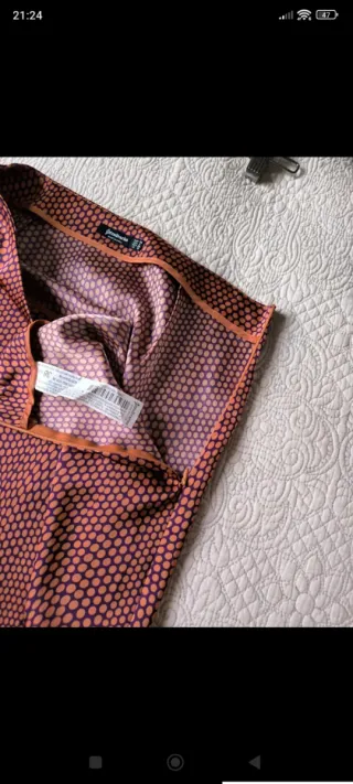 Falda midi Stradivarius estampado lunares