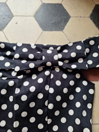 Top lunares escote Bardot