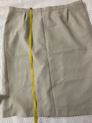 Conjunto Chaqueta y Falda Beige