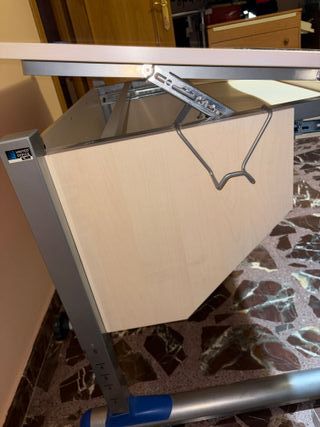 Escritorio de madera