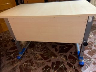 Escritorio de madera