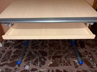 Escritorio de madera