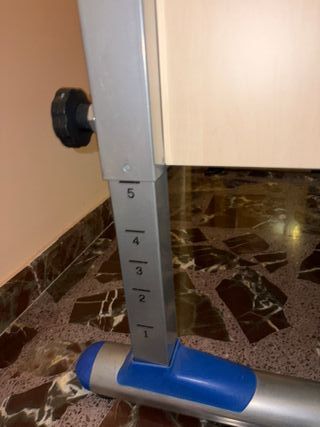 Escritorio de madera