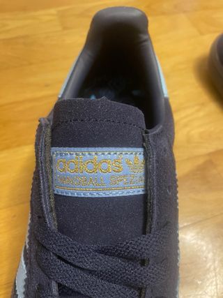 Adidas Spezial Azul Marino y Claro