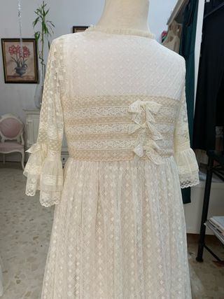 Traje de Comunión Beige y Blanco