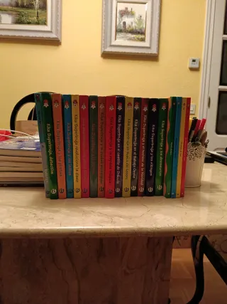 Kika Superbruja, detective (Kika Superbruja / K...