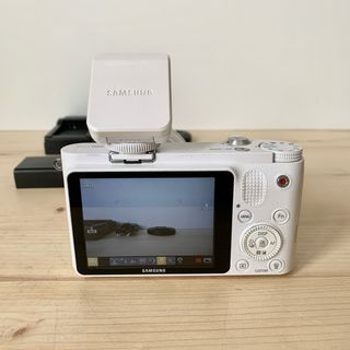 Fotocamera mirrorless Samsung NX1000