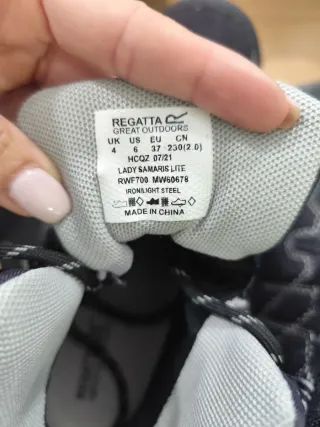 Botas Regatta Waterproof Negro/Blanco