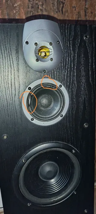 Altavoces Infinity Frontales Negros y Plateados