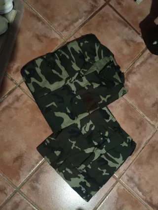 Uniforme Militar Camuflaje Tierra