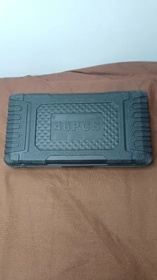 Juego de herramientas 46 piezas – Carraca