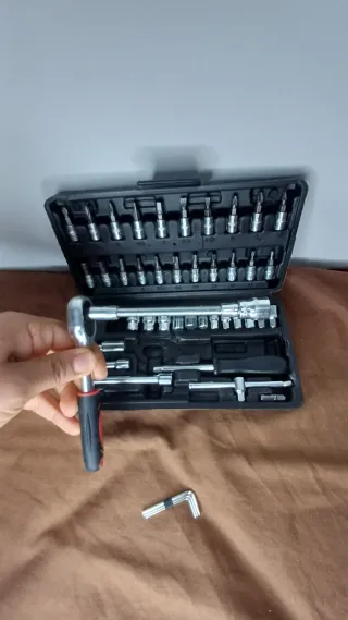 Juego de herramientas 46 piezas – Carraca