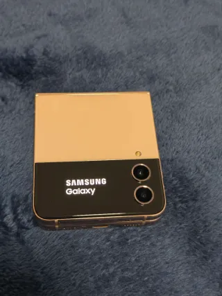 Samsung Galaxy Z Flip 4 256GB Rose Gold