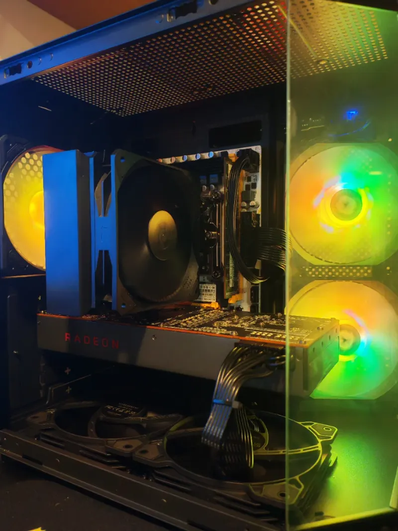 CHOLLO! PC GAMING 14 NÚCLEOS + RX 5700 8GB