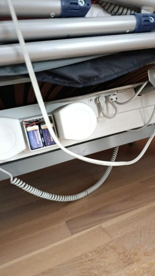 Cama articulada hospitalaria