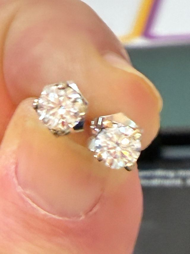 Pendientes Oro 18k Con 1.09 Ct Diamantes Naturales