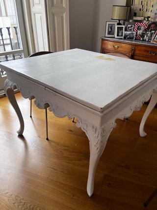 Mesa vintage extensible decapado en blanco