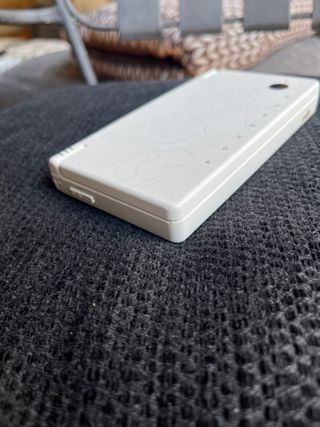 Nintendo DSi Edición Pokémon Blanca