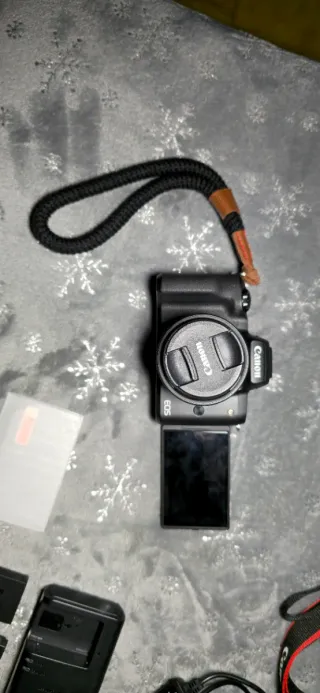 Canon EOS M50 Mark II Kit Travel