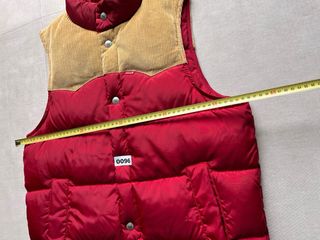 Levi’s Puffer Vest Unisix  Rojo con Pana XS Amplia