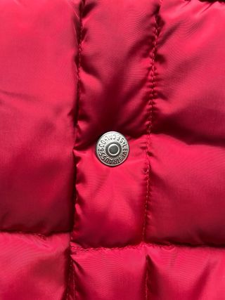 Levi’s Puffer Vest Unisix  Rojo con Pana XS Amplia