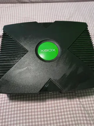 Xbox Clásica Negra + Mando y Cables