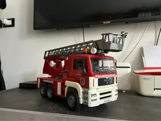 Bruder Camion Pompieri MAN TGA