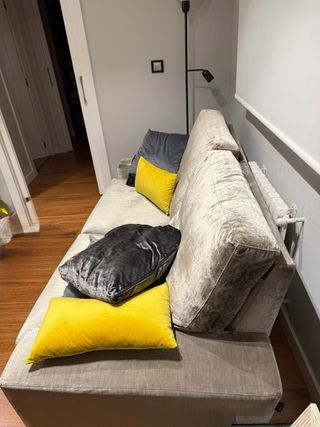 Sofá italiano gris-plata