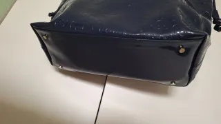 Borsa Liu Jo blu con charm dorato