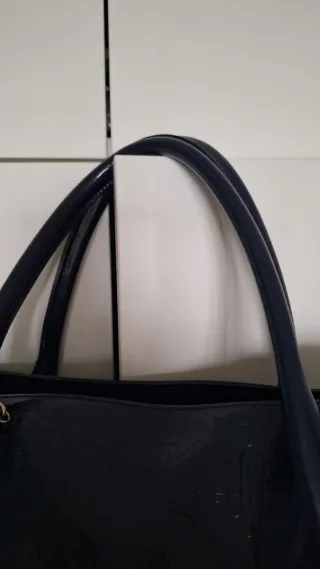 Borsa Liu Jo blu con charm dorato